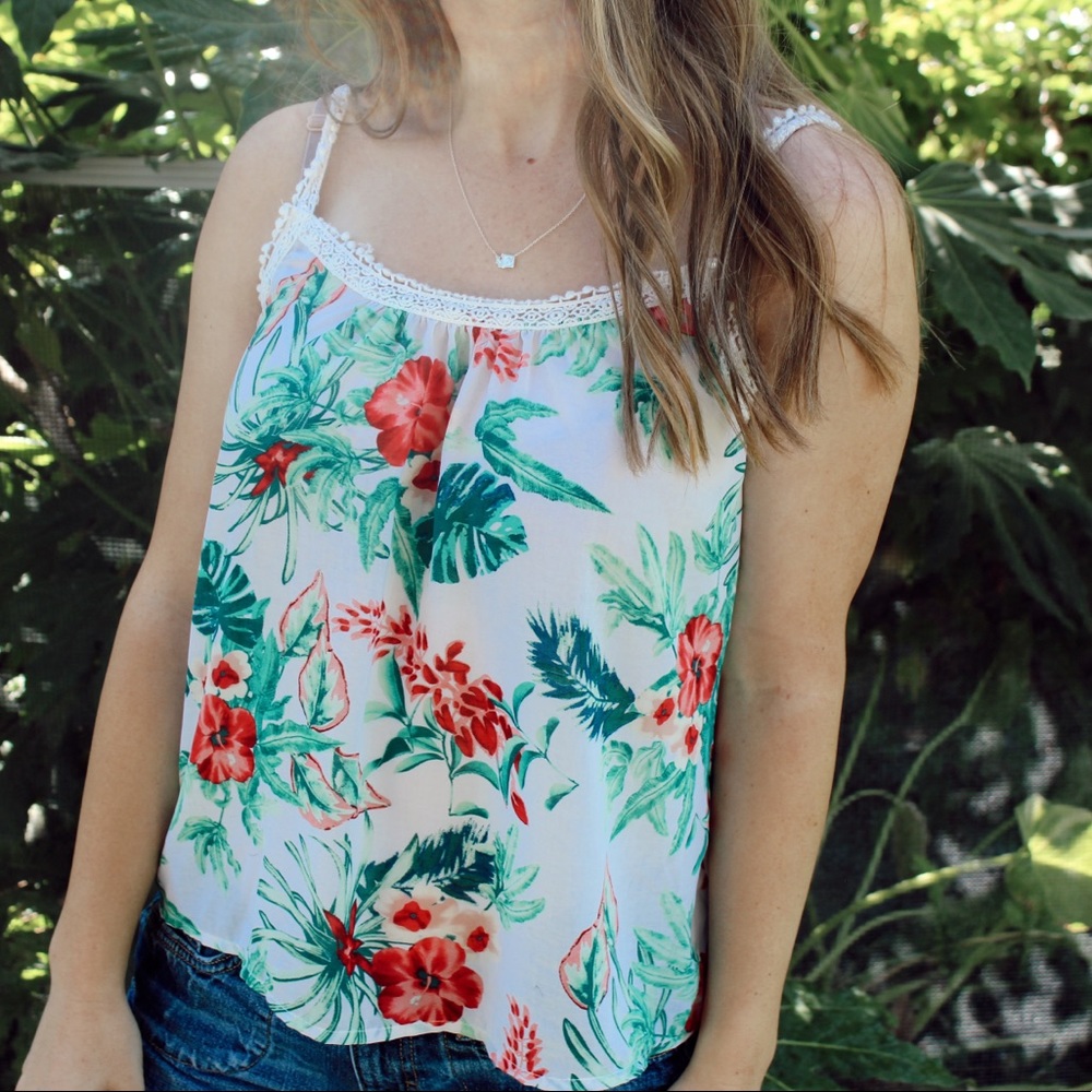 TILLY’S tank top